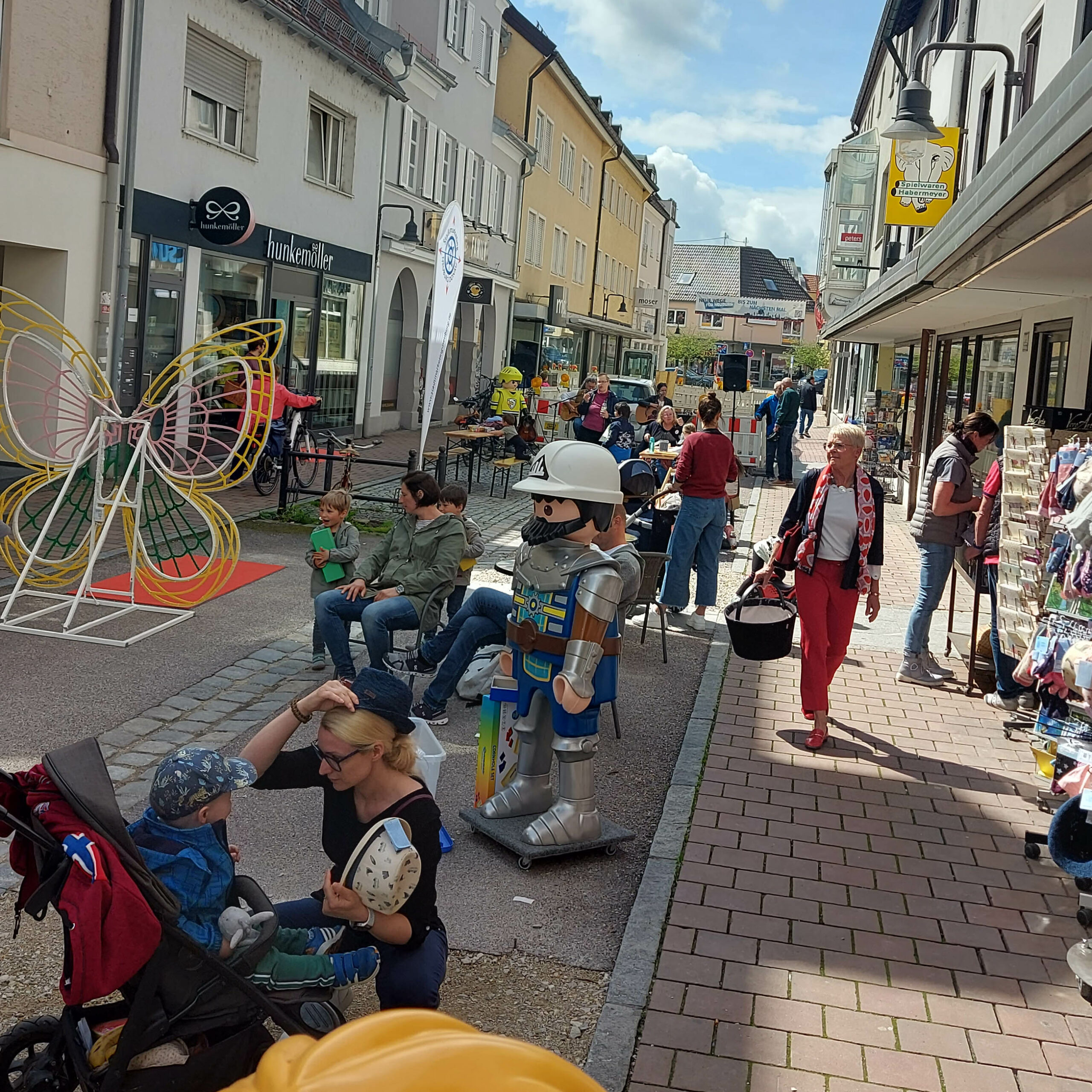 Nicht nur die Erwachsenen, auch die Kinder profitieren von den Ideen des Neuburger Stadtmarketing, die gemeinsam mit den Gewerbetreibenden umgesetzt werden.