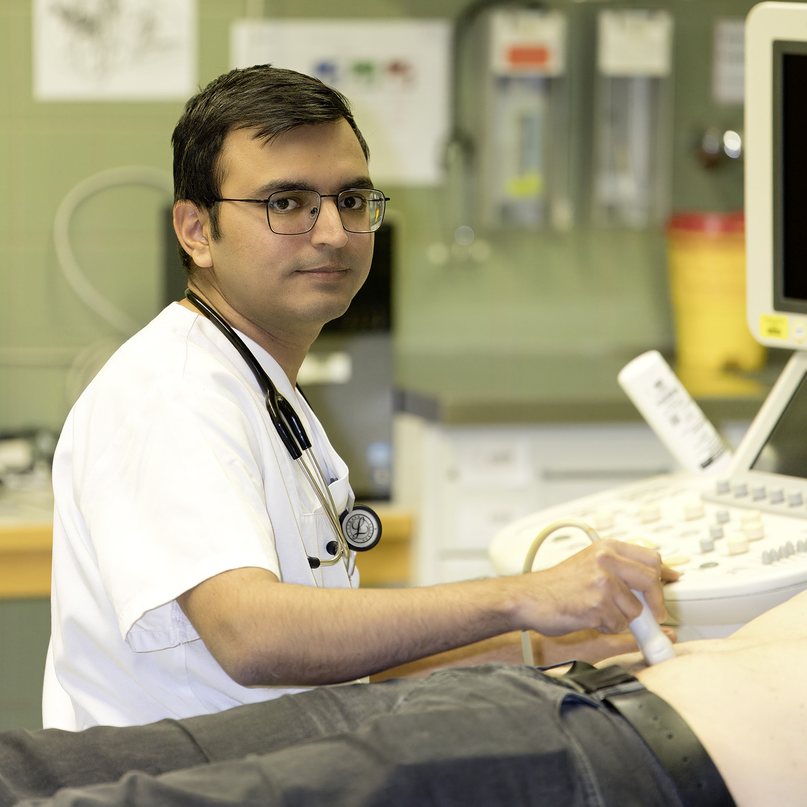ANZEIGE: Dr. Chintan Patel - AMEOS Klinikum St. Elisabeth Neuburg