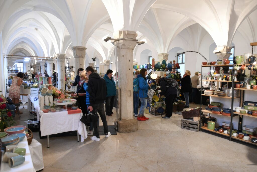 Neuburger Töpfemarkt Ausstellung, Keramik,