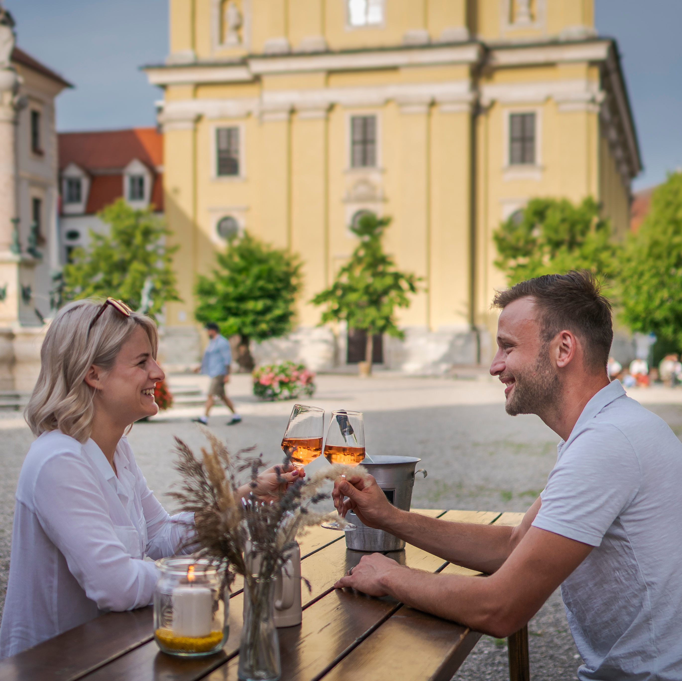 Neuburg bietet zu jeder Jahreszeit Genuß