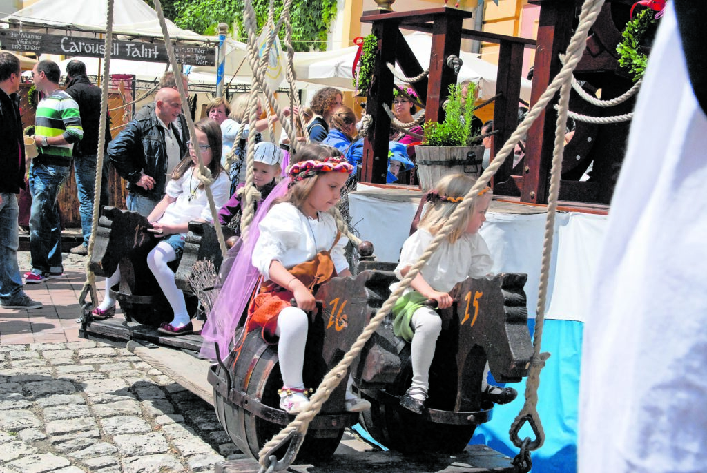 Schlossfest Neuburg, Kinderkarussell
