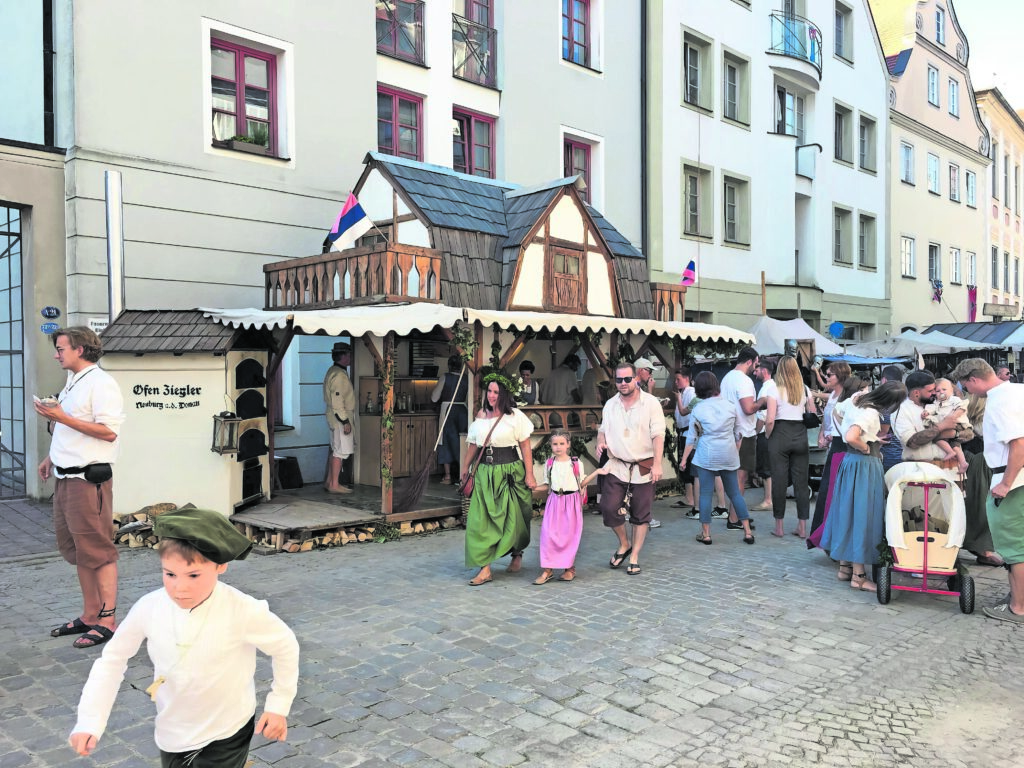 Hubert Ziegler und Anna Engel, Neuburger Rahmbrot