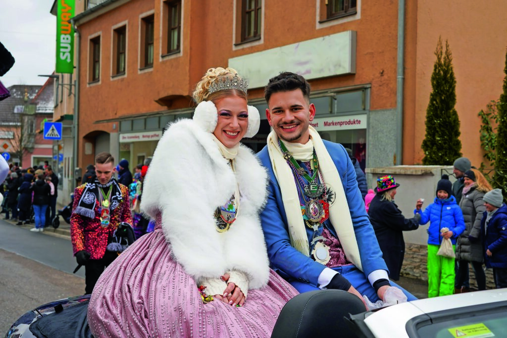 "Das Lachen ist die Sonne, die aus dem menschlichen Antlitz den Winter vertreibt" - Victor Hugo