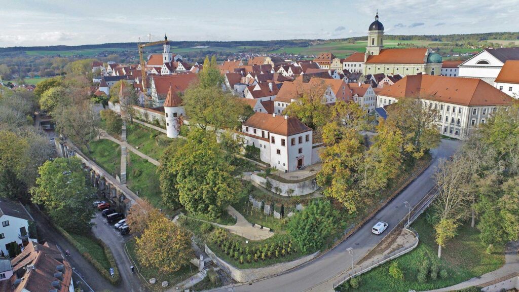 Luftbild von Neuburgs oberer Altstadt