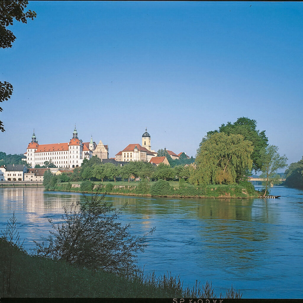 „FernBlick auf Neuburg“